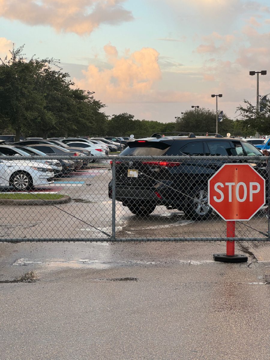 The crowded West Boca parking lot at 7:20 am.